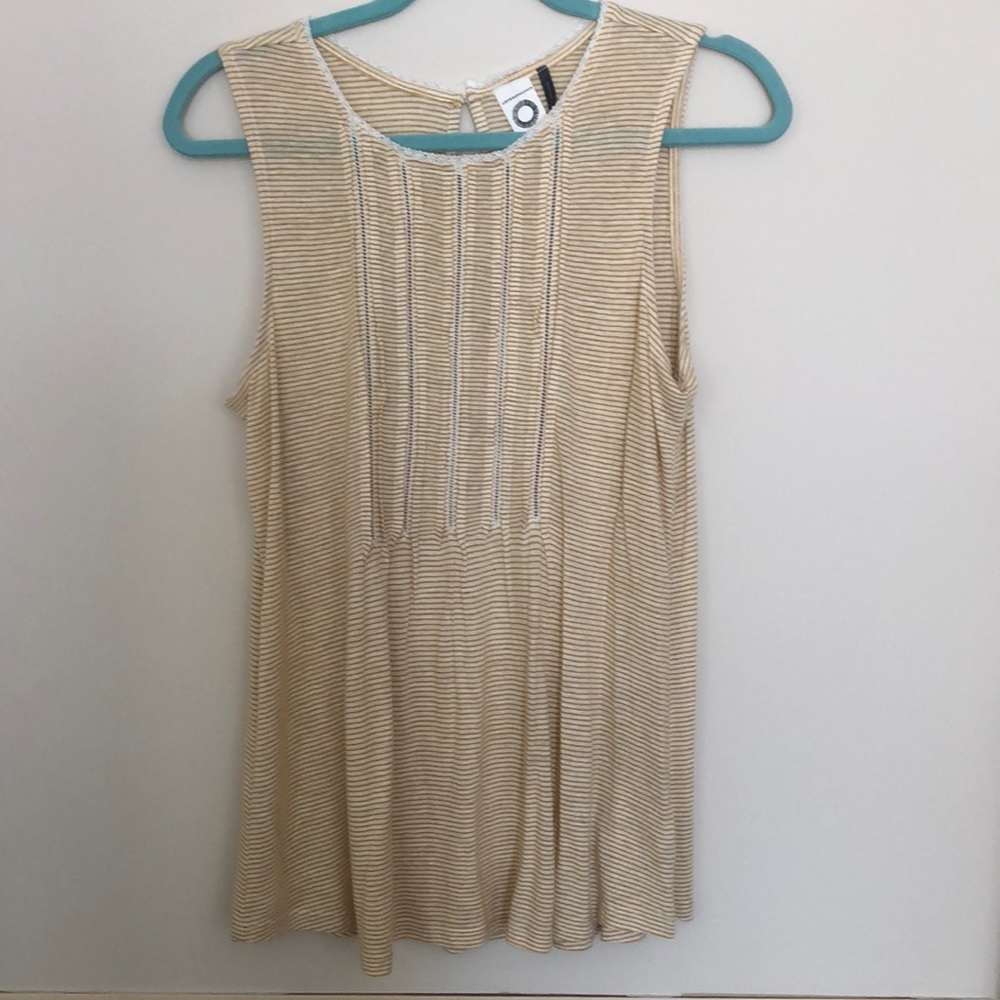 Anthropologie Akemi + Kin Gorgeous Top